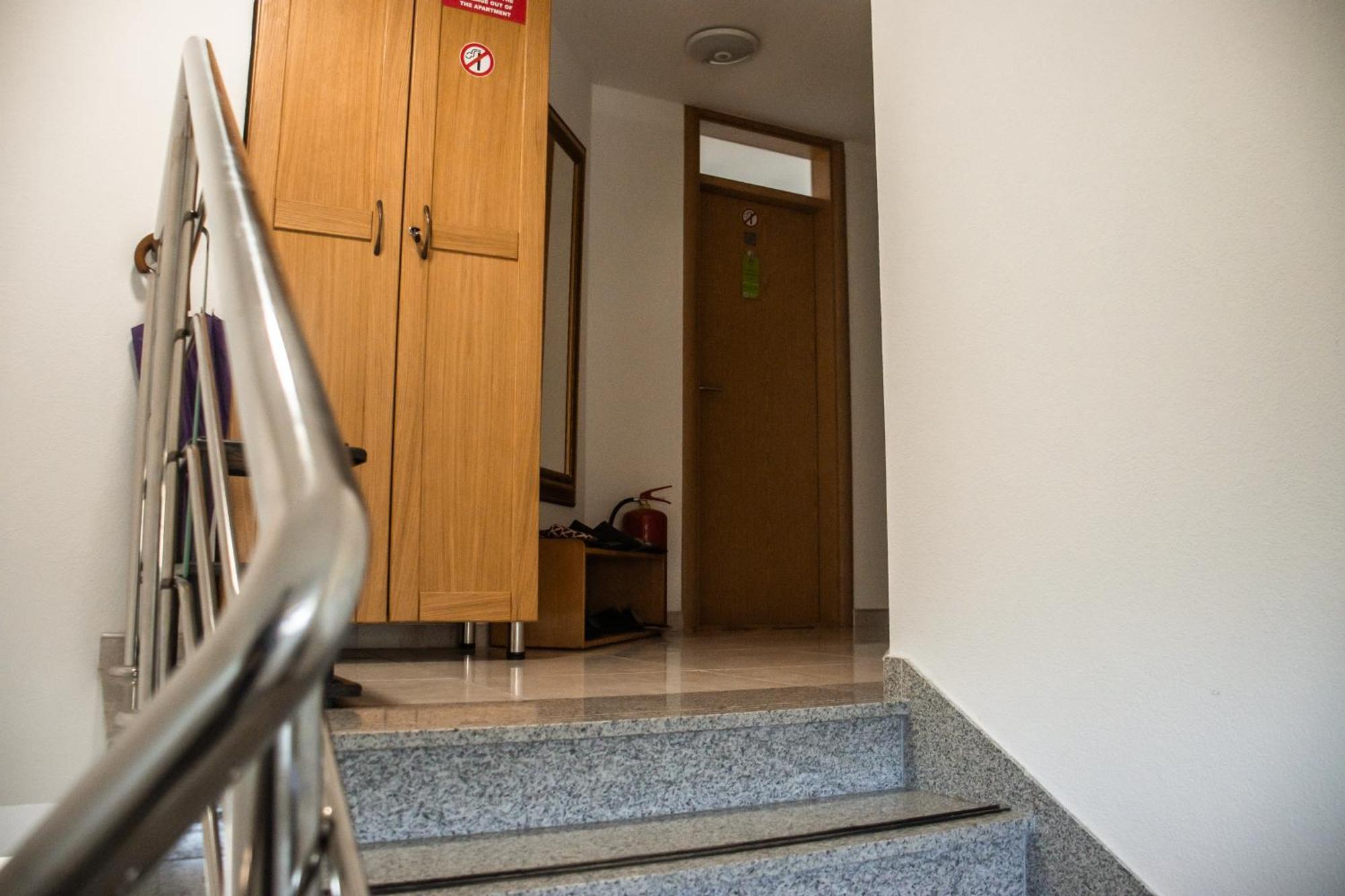Apartments Basic Visoko Exterior foto