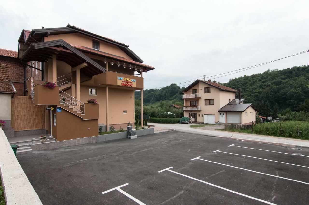 Apartments Basic Visoko Exterior foto